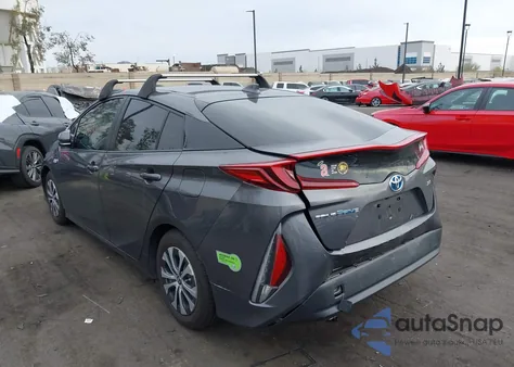 2021 Toyota Prius Prime Xle z USA, uszkodzony, nr VIN JTDKAMFP4M3174207